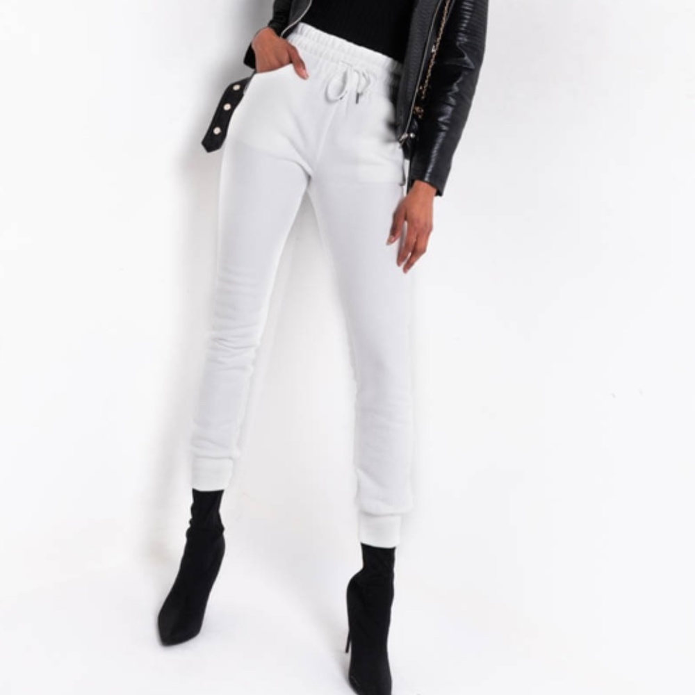 CHILLIN AF HIGH WAIST SWEATPANT white